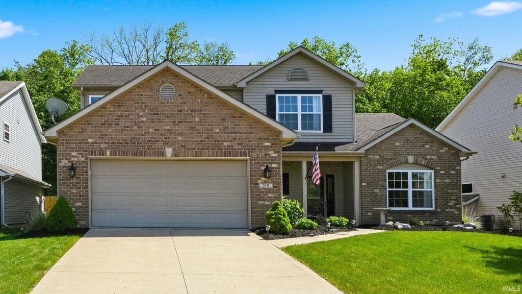 Photo of 219 Treeline Cove, Fort Wayne, IN 46825 (MLS # 202619862)