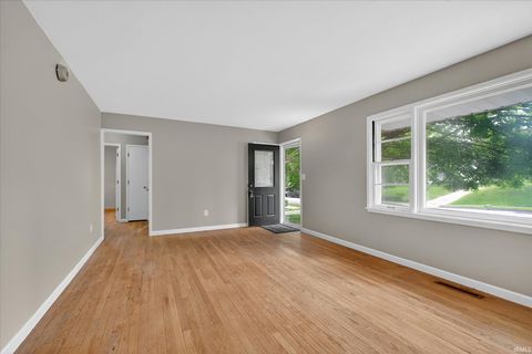 Tiny photo for 1123 Hedgewood Drive, Lafayette, IN 47904 (MLS # 202622544)