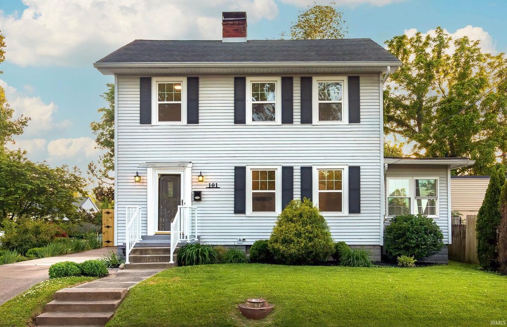 Photo of 101 S Villa Drive, Evansville, IN 47714 (MLS # 202615849)