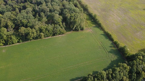 Tiny photo for 3852 North 1400 West Road, Medaryville, IN 47957 (MLS # 202635919)