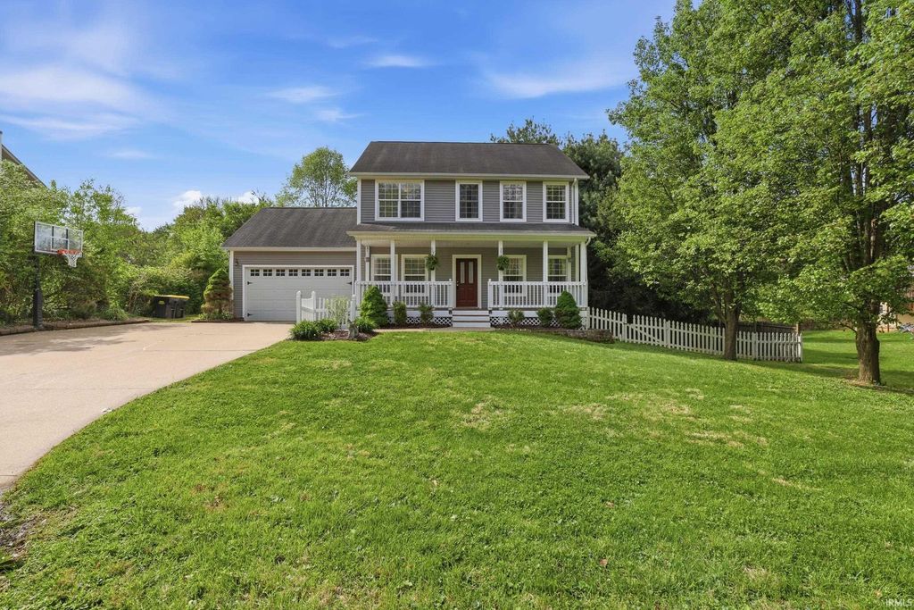 Photo of 632 E Northcliff Avenue, Bloomington, IN 47408 (MLS # 202613647)