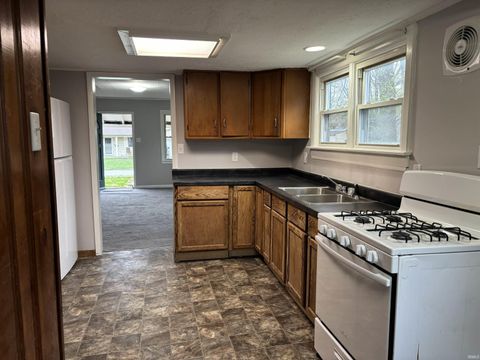 Tiny photo for 2205 vinton Street, Lafayette, IN 47904 (MLS # 202612095)