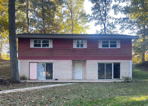 Photo of 1090 W Old Highway 60, Mitchell, IN 47446 (MLS # 202643541)