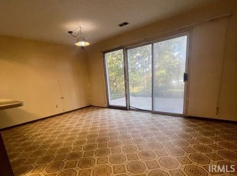 Tiny photo for 1090 W Old Highway 60, Mitchell, IN 47446 (MLS # 202643541)