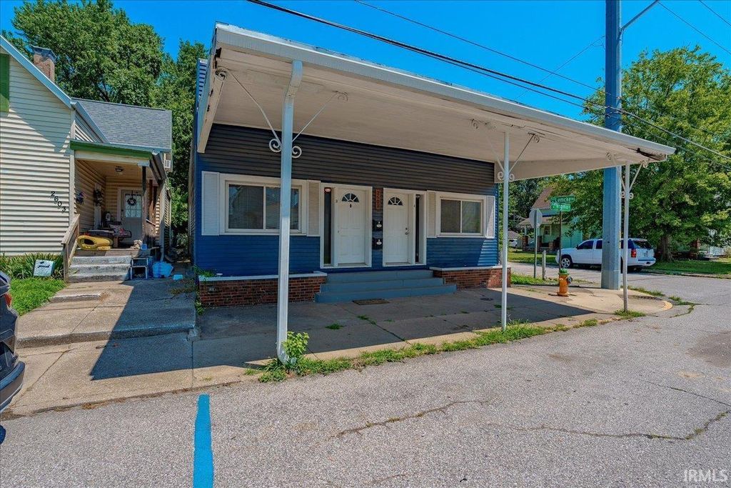 Photo of 2601 W Virginia Street, Evansville, IN 47712 (MLS # 202628906)