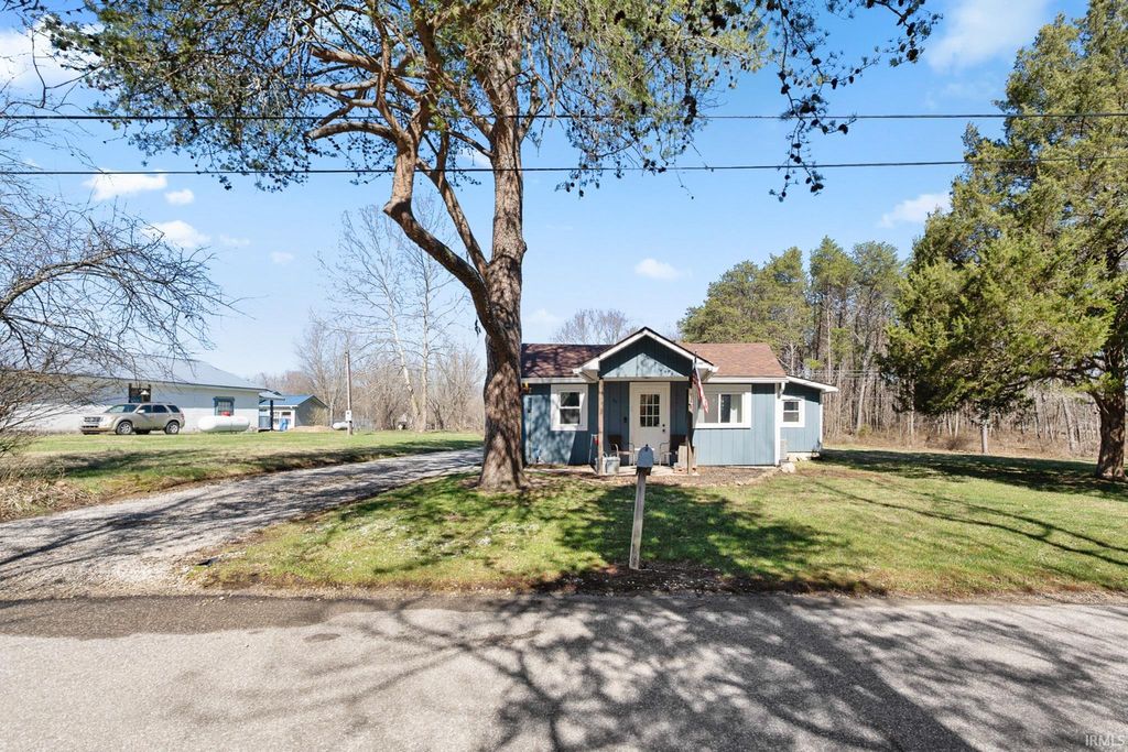 Photo of 84 Fruitdale Road, Morgantown, IN 46160 (MLS # 202607779)