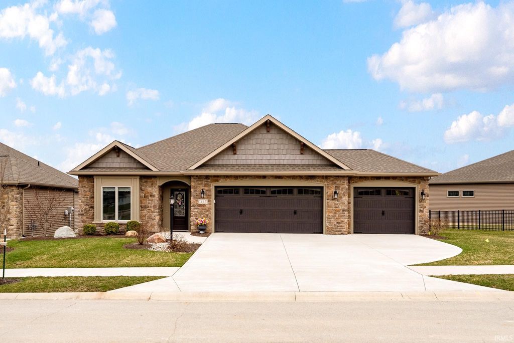 Photo of 1245 Bunting Drive, Fort Wayne, IN 46825 (MLS # 202610404)