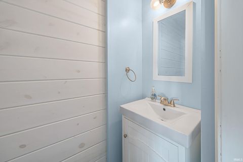 Tiny photo for 1709 N Black Oak Court, Lafayette, IN 47905 (MLS # 202548130)