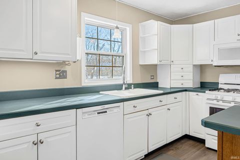 Tiny photo for 1709 N Black Oak Court, Lafayette, IN 47905 (MLS # 202548130)