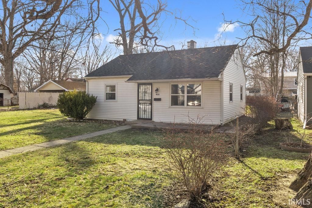 Photo of 4414 Oliver Street, Fort Wayne, IN 46806 (MLS # 202609496)