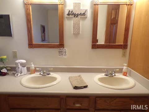Tiny photo for 3830 E 480 S Road, Cutler, IN 46920 (MLS # 202630867)