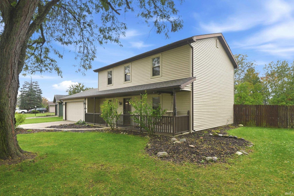 Photo of 2005 Foxboro Drive, Fort Wayne, IN 46818 (MLS # 202642857)
