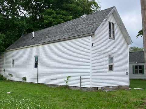 606 E Illinois Street, Evansville, IN 47711 - #: 202515956