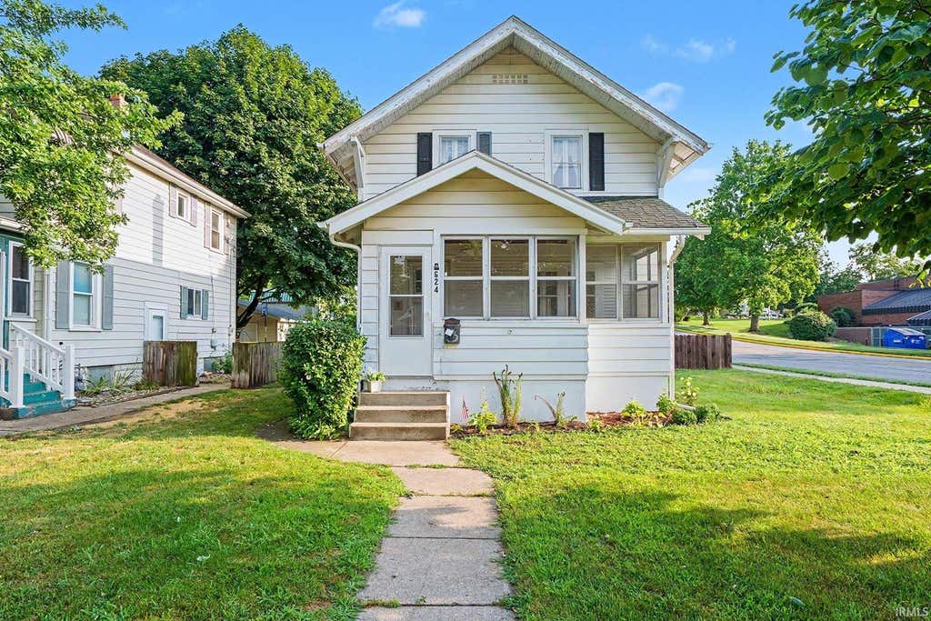 Photo of 624 E Battell Street, Mishawaka, IN 46545 (MLS # 202630603)