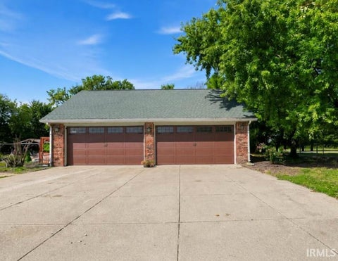 Tiny photo for 300 W Oregon Church Road, Terre Haute, IN 47802 (MLS # 202640200)