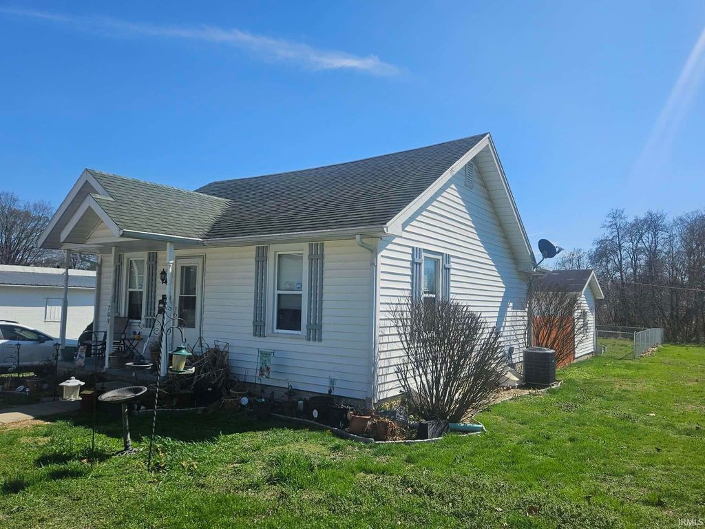 Photo of 709 Graham Street, Washington, IN 47501 (MLS # 202608922)