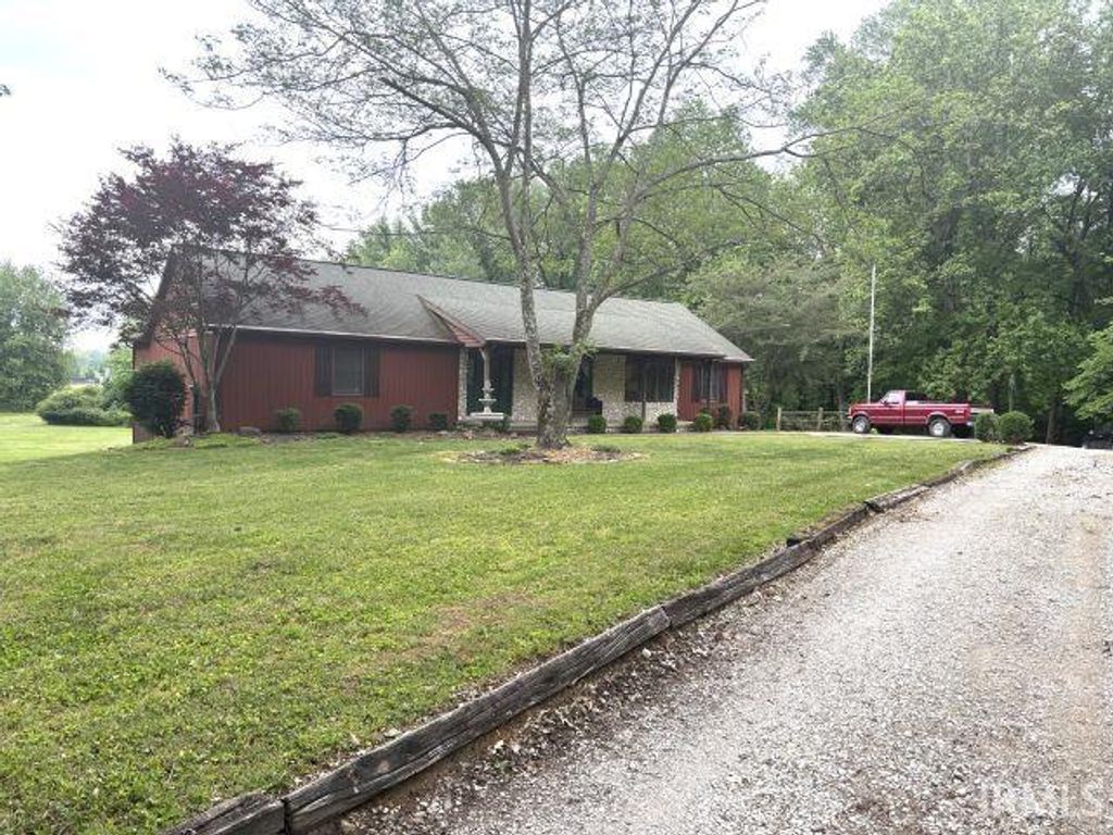 Photo of 1337 N County Rd 312 W Road, Rockport, IN 47635 (MLS # 202615362)