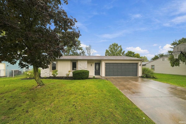 4613 KINGSBURY DR, FORT WAYNE, IN 46835 - Image 34d593b7ac2160c2cd3accffeff0b60b/1810958769