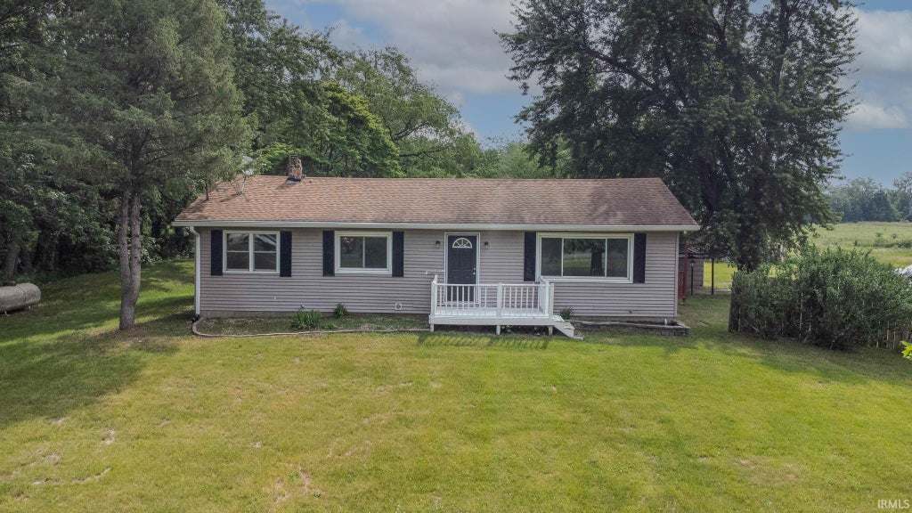 Photo of 50992 County Road 15, Elkhart, IN 46514 (MLS # 202622605)