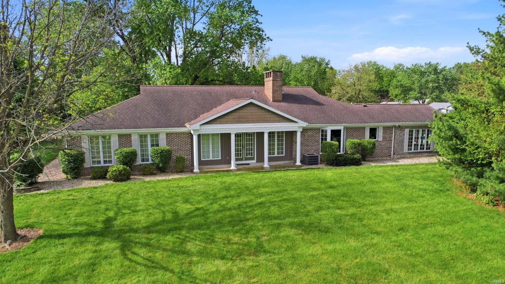 Photo of 3716 E River Road, Bluffton, IN 46714 (MLS # 202615589)