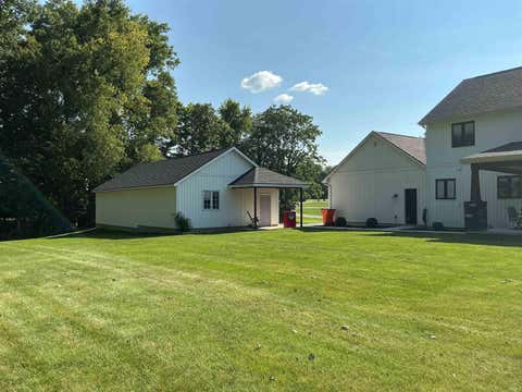 Tiny photo for 304 Oxford Way Street, Logansport, IN 46947 (MLS # 202631341)