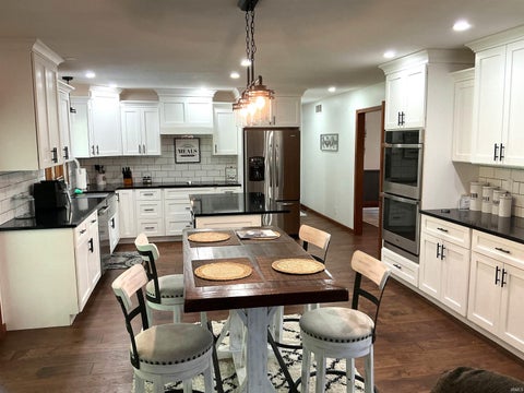 Tiny photo for 304 Oxford Way Street, Logansport, IN 46947 (MLS # 202631341)