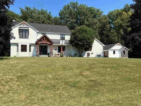 Photo of 304 Oxford Way Street, Logansport, IN 46947 (MLS # 202631341)