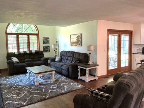 Tiny photo for 304 Oxford Way Street, Logansport, IN 46947 (MLS # 202631341)
