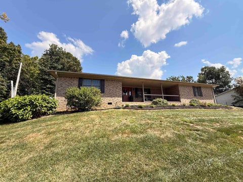Tiny photo for 3033 Periwinkle Drive, Evansville, IN 47720 (MLS # 202635284)