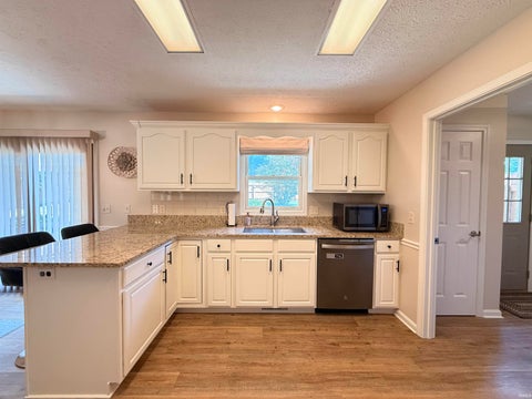 Tiny photo for 3033 Periwinkle Drive, Evansville, IN 47720 (MLS # 202635284)