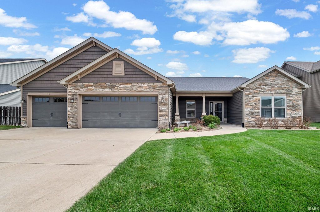 Photo of 4221 Tripoli Drive, Lafayette, IN 47909 (MLS # 202610739)