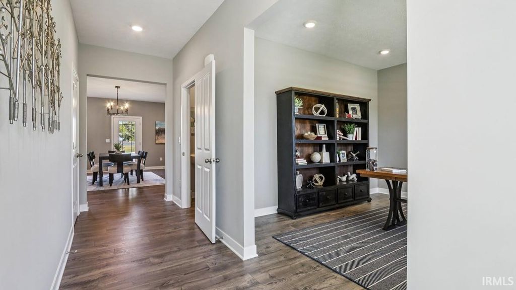 Photo of 662 Atilla Way, Huntertown, IN 46748 (MLS # 202608838)