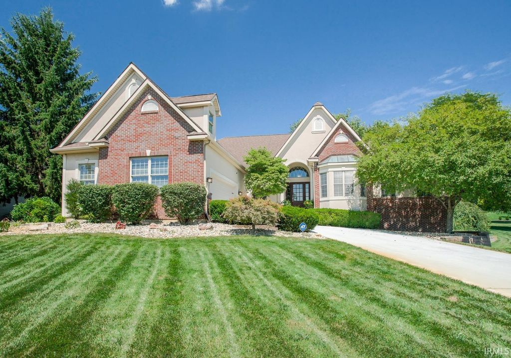 Photo of 4524 E Foxmoor Lane, Lafayette, IN 47905 (MLS # 202630497)