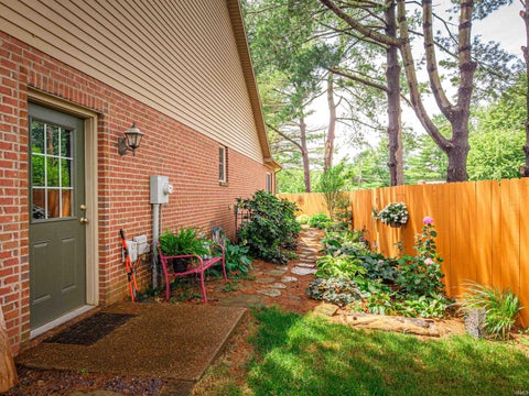 Tiny photo for 1617 Peach Court, Evansville, IN 47715 (MLS # 202622422)