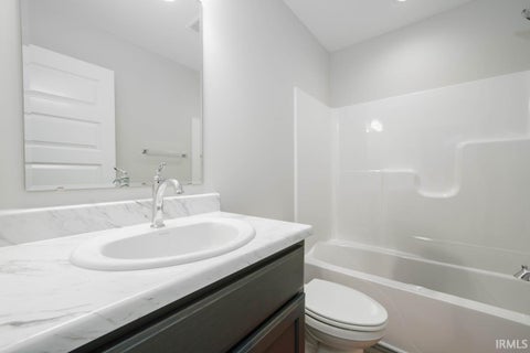 Tiny photo for 451 Cottonwood Court, Markle, IN 46770 (MLS # 202624717)