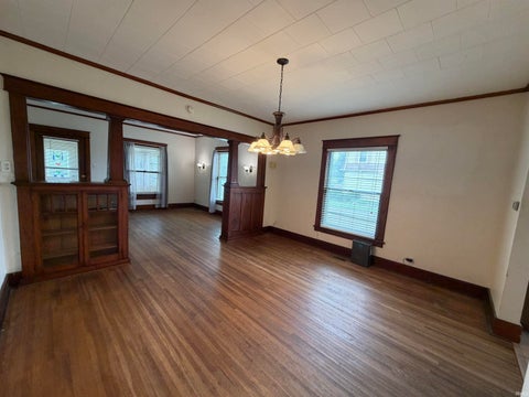 Tiny photo for 1325 S Courtland Avenue, Kokomo, IN 46902 (MLS # 202632570)