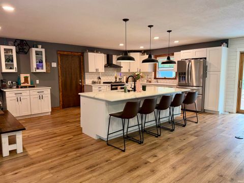 Tiny photo for 1802 S Carole Court, Peru, IN 46970 (MLS # 202615686)