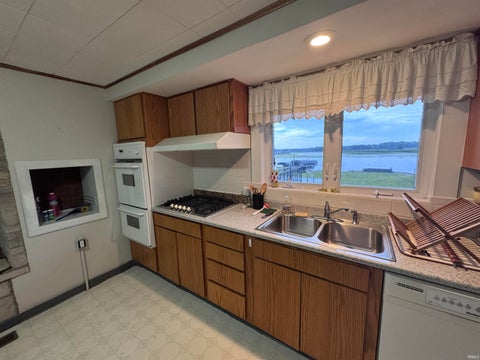 Tiny photo for 2922 S Country Club Dr S Dr, Rochester, IN 46975 (MLS # 202608772)