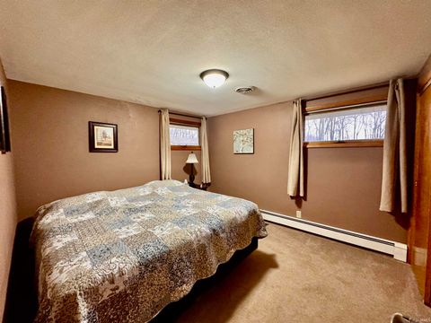 Tiny photo for 2922 S Country Club Dr S Dr, Rochester, IN 46975 (MLS # 202608772)
