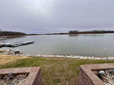 Tiny photo for 2922 S Country Club Dr S Dr, Rochester, IN 46975 (MLS # 202608772)