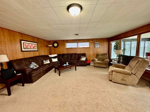 Tiny photo for 2922 S Country Club Dr S Dr, Rochester, IN 46975 (MLS # 202608772)