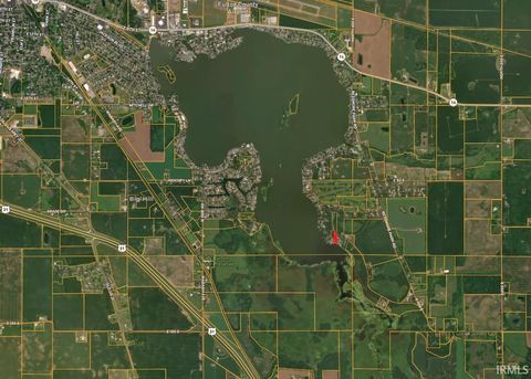 Tiny photo for 2922 S Country Club Dr S Dr, Rochester, IN 46975 (MLS # 202608772)