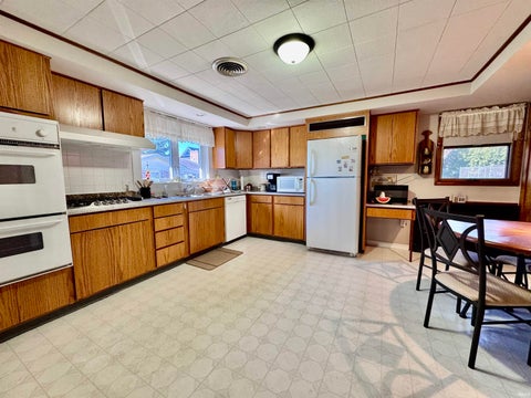 Tiny photo for 2922 S Country Club Dr S Dr, Rochester, IN 46975 (MLS # 202608772)