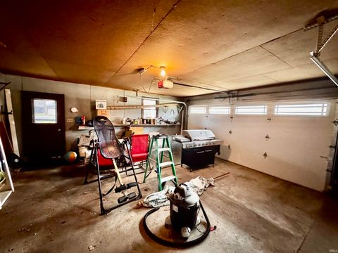 Tiny photo for 2922 S Country Club Dr S Dr, Rochester, IN 46975 (MLS # 202608772)