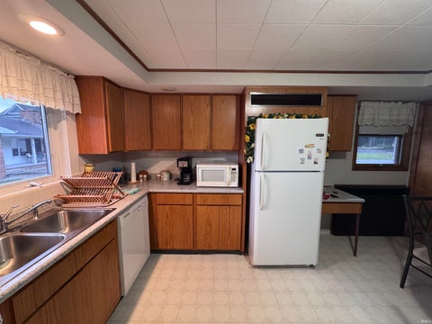 Tiny photo for 2922 S Country Club Dr S Dr, Rochester, IN 46975 (MLS # 202608772)