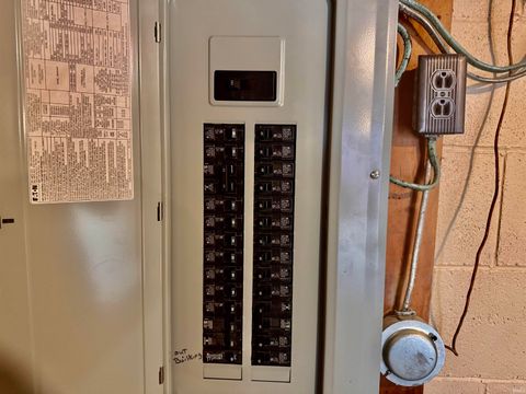 Tiny photo for 2922 S Country Club Dr S Dr, Rochester, IN 46975 (MLS # 202608772)