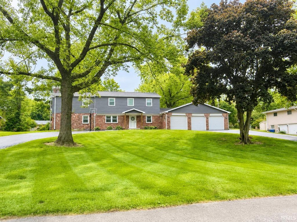 Photo of 2201 Eastbrook Drive, Kokomo, IN 46902 (MLS # 202618709)