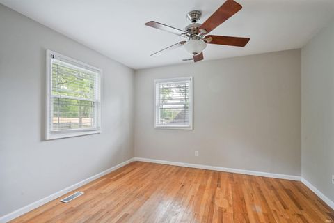 Tiny photo for 2201 Eastbrook Drive, Kokomo, IN 46902 (MLS # 202618709)