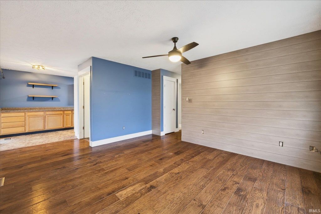 Photo of 416 W Potowatami Court, Ellettsville, IN 47429 (MLS # 202607069)