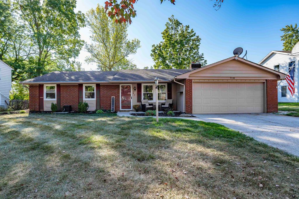 Photo of 7138 Antebellum Boulevard, Fort Wayne, IN 46815 (MLS # 202540632)